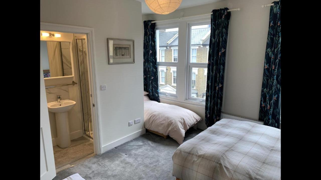 The Dimmer 2 Bedroom Apartment London Exterior foto
